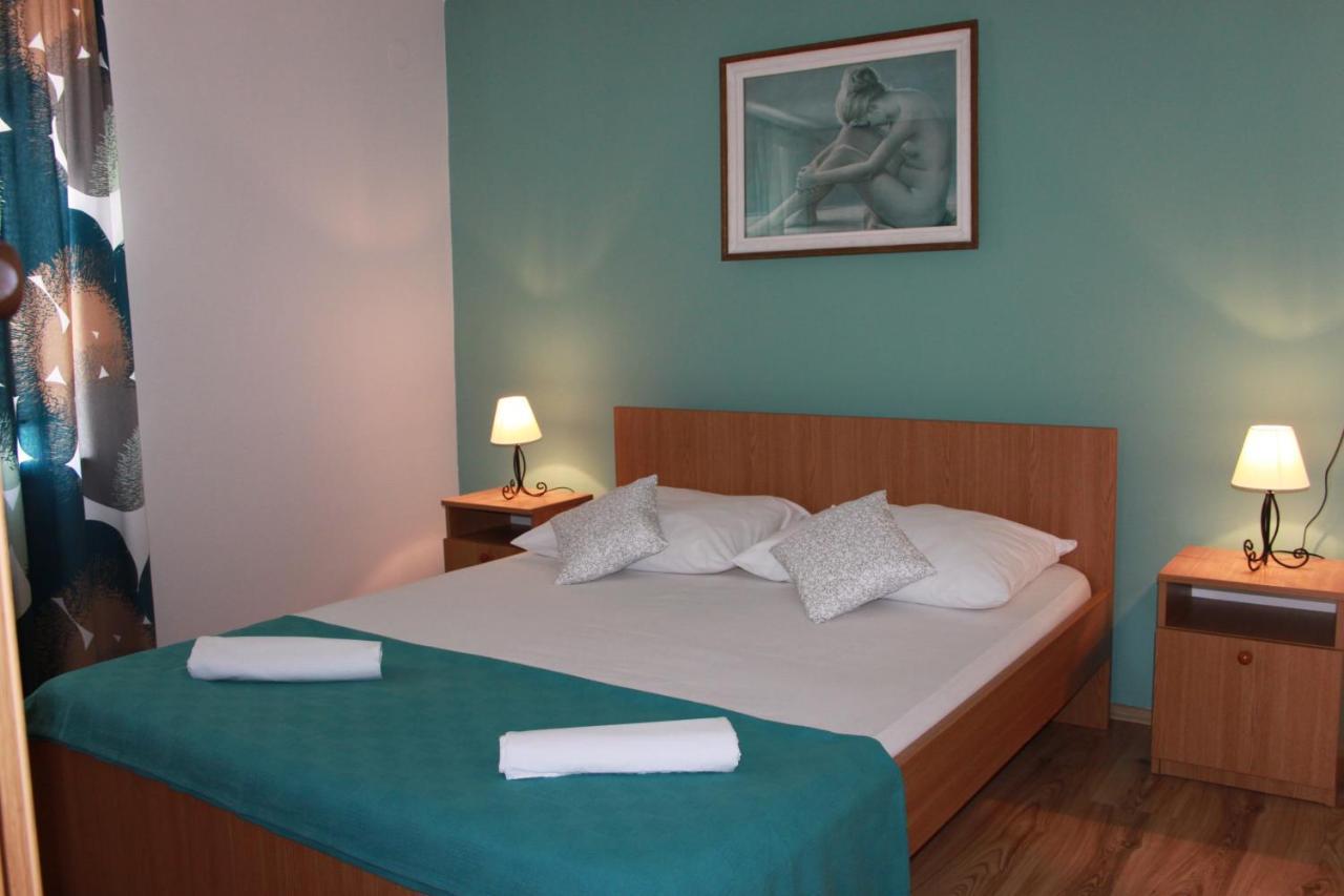 Apartmani Dienes Novi Vinodolski Bagian luar foto