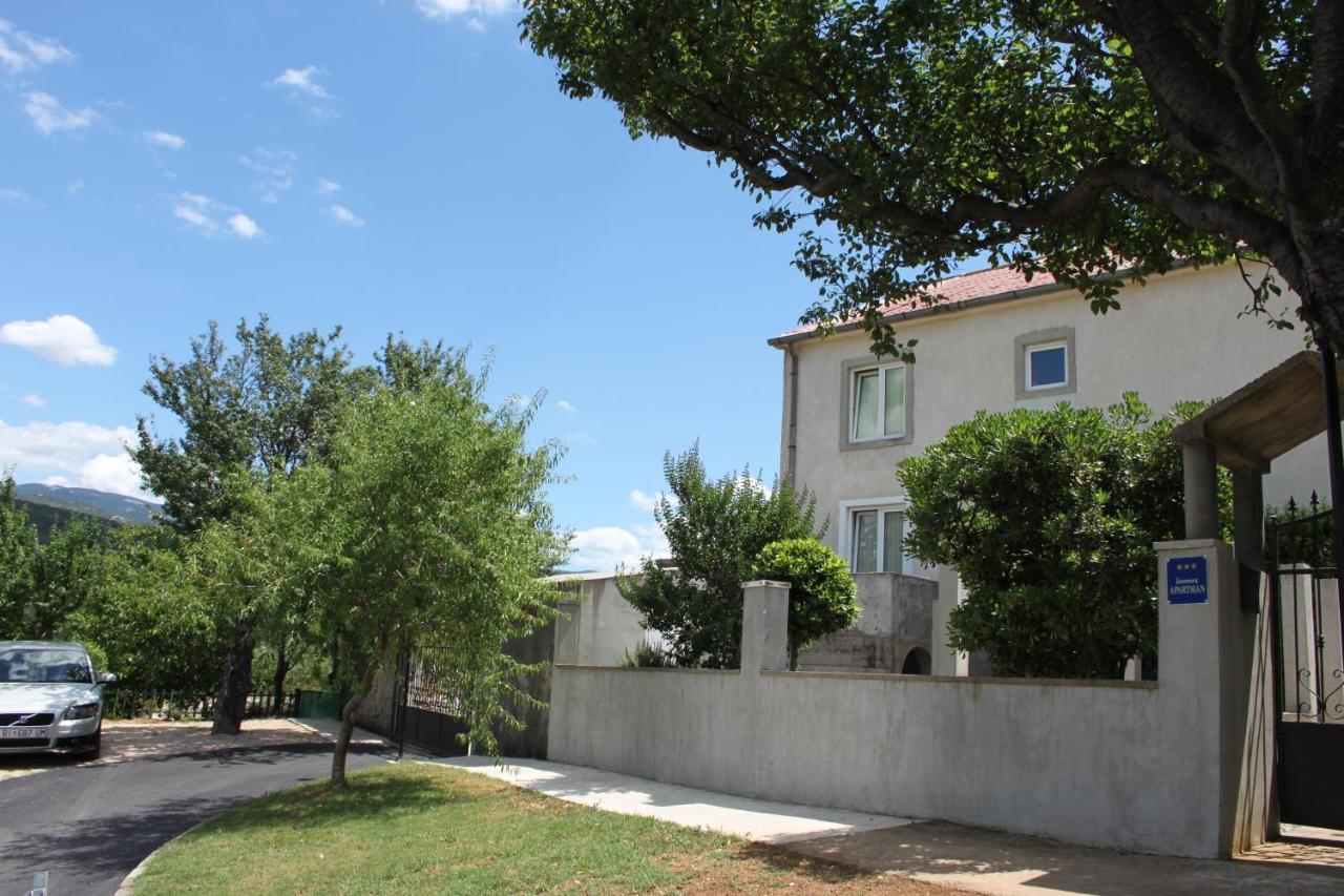 Apartmani Dienes Novi Vinodolski Bagian luar foto